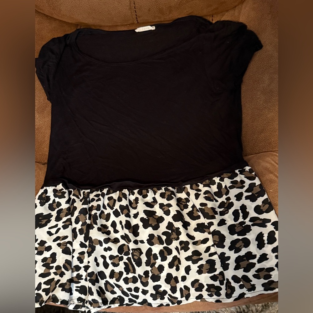 Black and Leopard Print Top